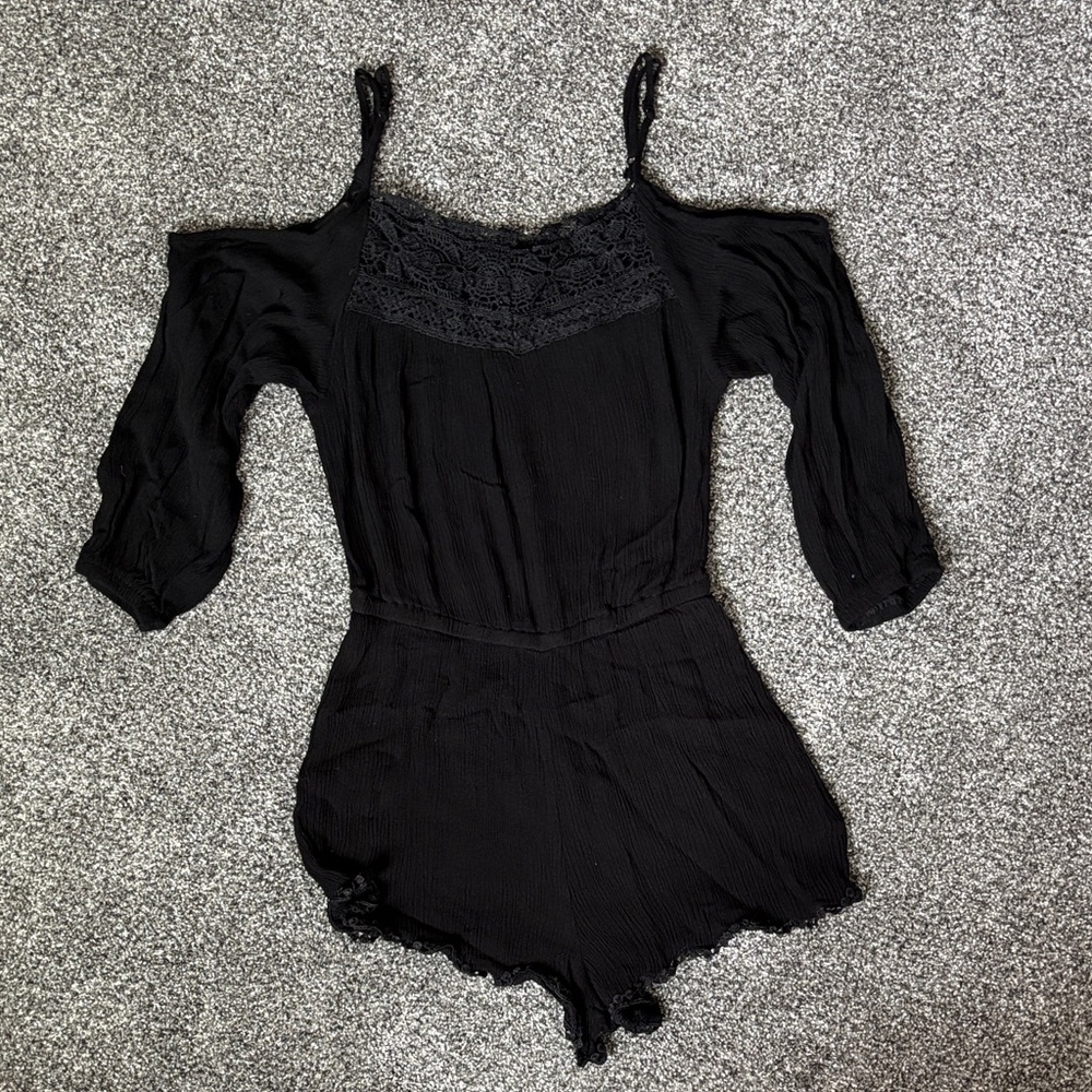 🎉Black Lace Trim Off-Shoulder Romper